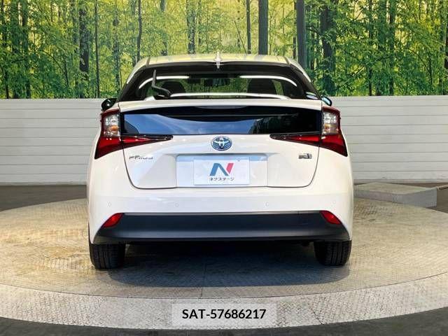Toyota PRIUS 2019-02 281877-15