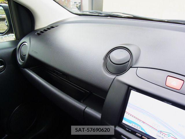 Mazda DEMIO 2013-11 267513-19