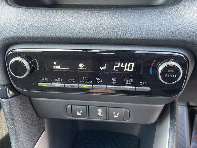 Toyota YARIS 2020-09 180497-13