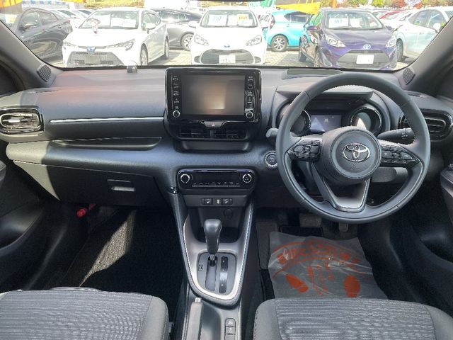 Toyota YARIS 2020-09 180497-3
