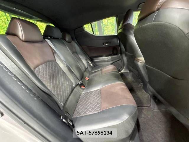 Toyota C-HR 2017-10 323013-9