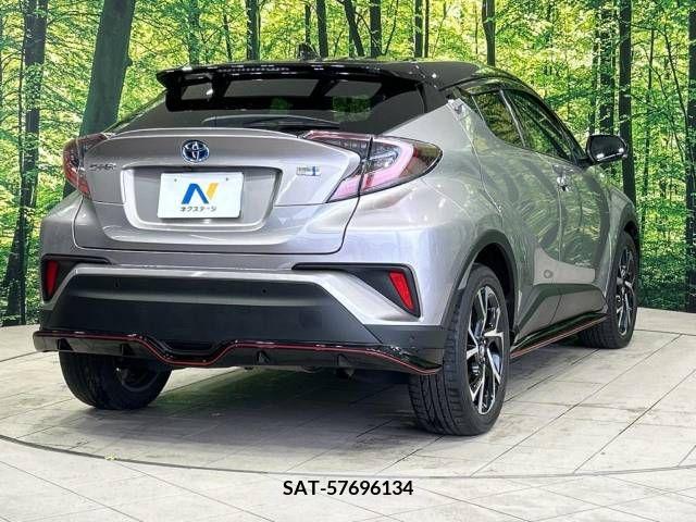 Toyota C-HR 2017-10 323013-16