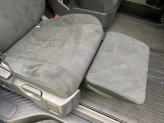 Toyota ESTIMA 2013-01 10492-8