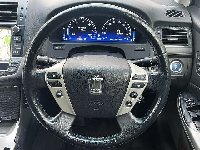 Toyota CROWN SEDAN 2011-11 182434-5