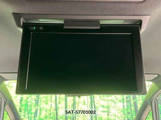 Toyota VOXY 2021-04 370449-3
