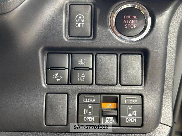 Toyota VOXY 2021-04 370449-5