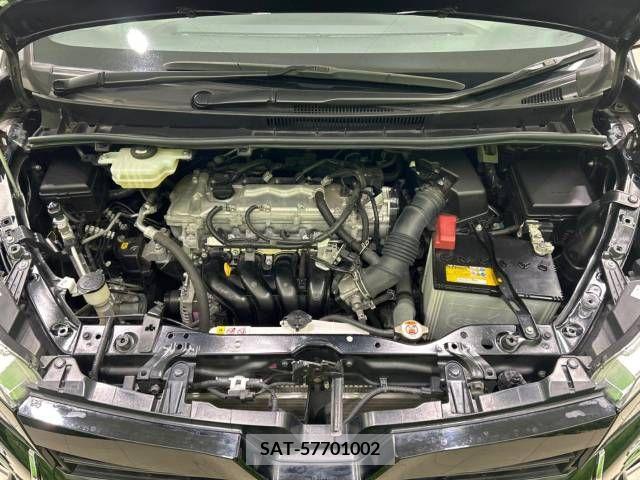 Toyota VOXY 2021-04 370449-18
