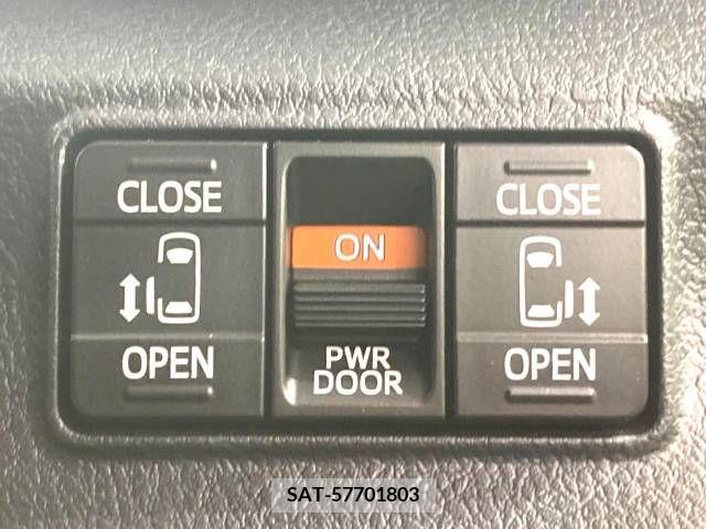 Toyota SIENTA 2018-03 246637-4