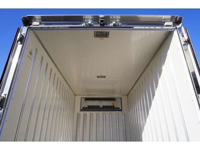 Mitsubishi CANTER 2022-05 314-16