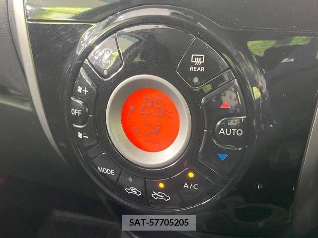 Nissan NOTE 2015-11 377899-7