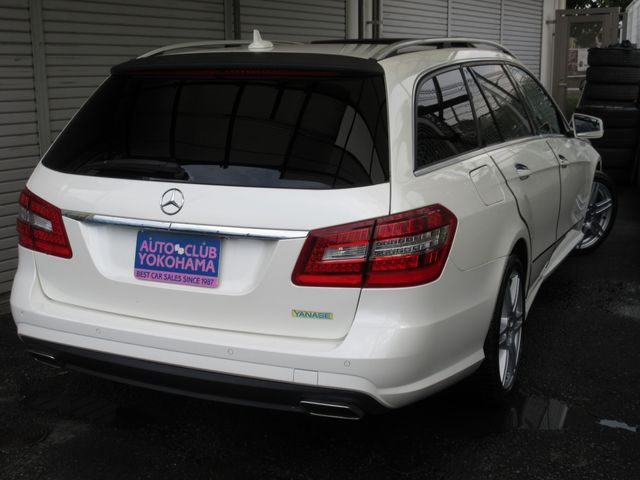 Mercedes Benz E-CLASS 2011-10 22009-25