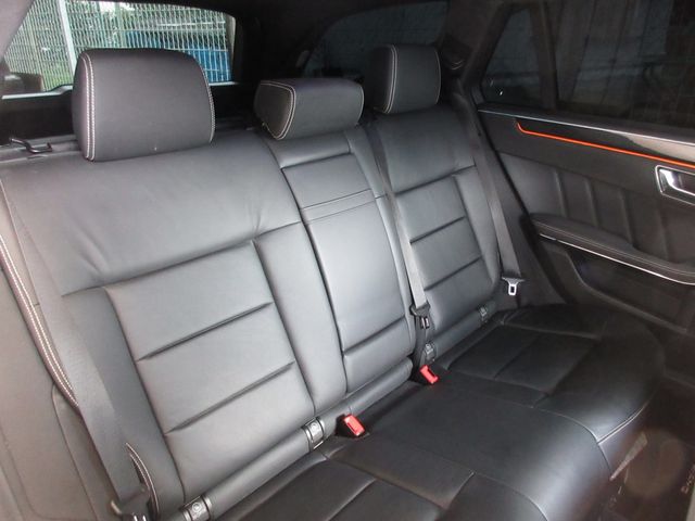 Mercedes Benz E-CLASS 2011-10 22009-7