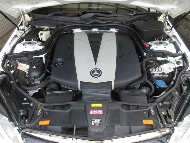 Mercedes Benz E-CLASS 2011-10 22009-3