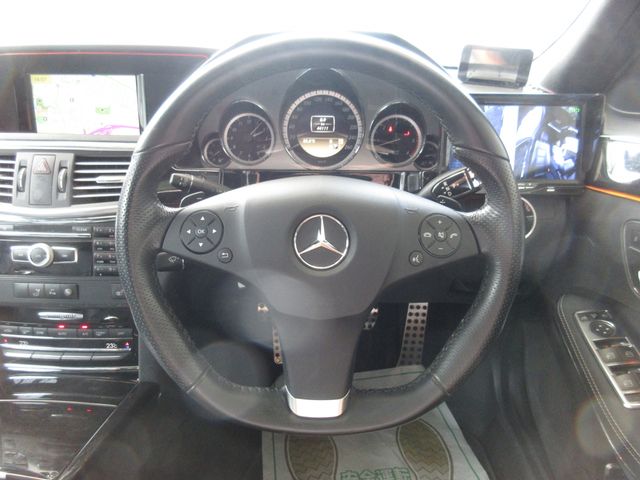 Mercedes Benz E-CLASS 2011-10 22009-15