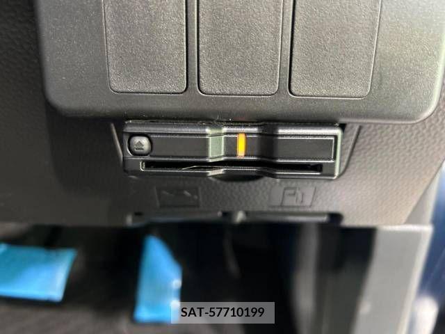 Toyota ROOMY 2017-04 393709-6