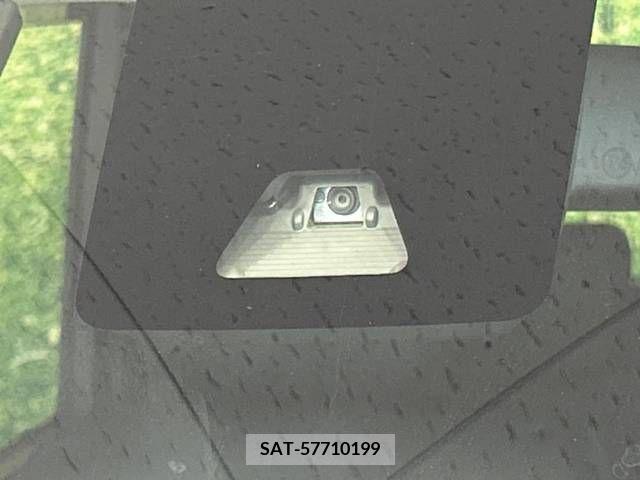 Toyota ROOMY 2017-04 393709-2