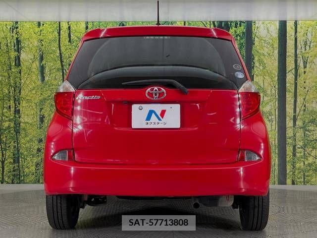 Toyota RACTIS 2010-11 393525-15