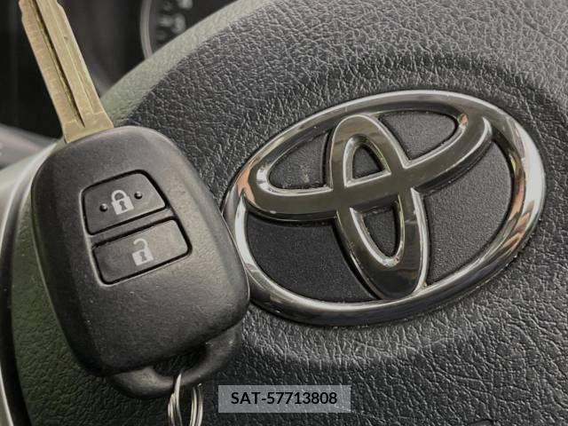 Toyota RACTIS 2010-11 393525-7
