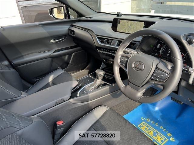 Lexus UX 2019-09 388184-11