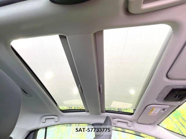 Toyota PRIUS 2023-02 281967-2