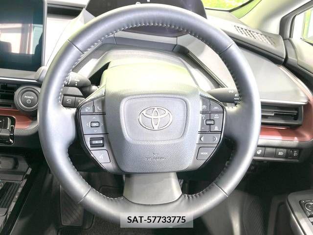Toyota PRIUS 2023-02 281967-11