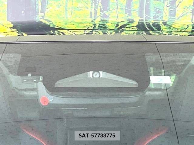 Toyota PRIUS 2023-02 281967-3