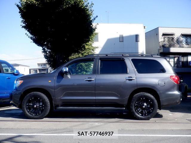 Toyota SEQUOIA 2011-10 252545-1