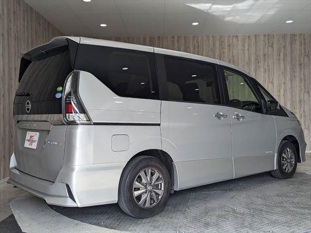 Nissan SERENA 2018-10 182962-4