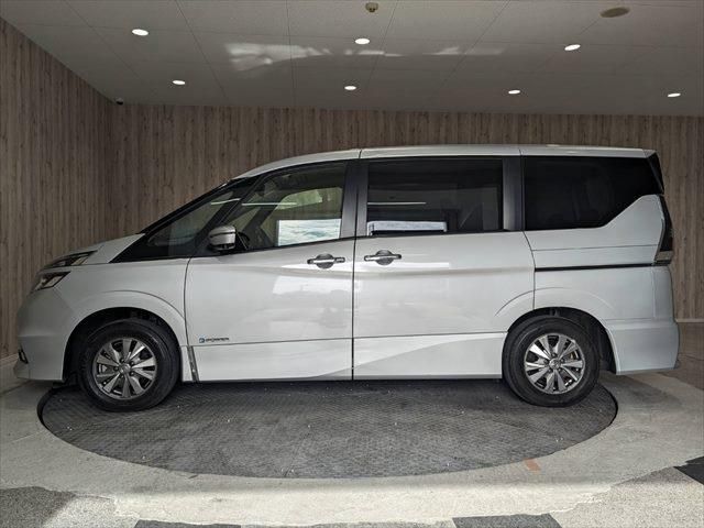 Nissan SERENA 2018-10 182962-7
