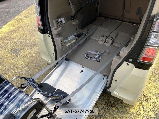Honda N BOX 2014-10 208410-6