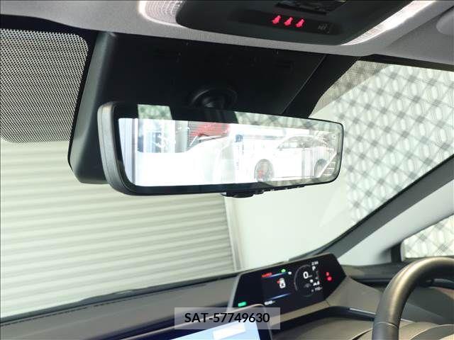 Toyota PRIUS 2023-03 332918-10