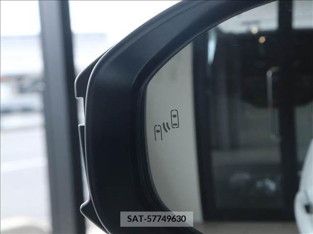 Toyota PRIUS 2023-03 332918-15