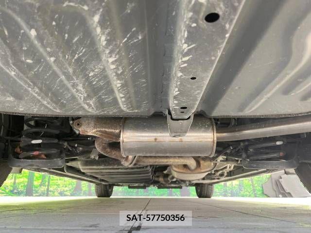 Toyota VOXY 2019-12 213903-19
