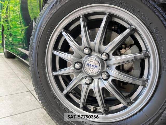 Toyota VOXY 2019-12 213903-13
