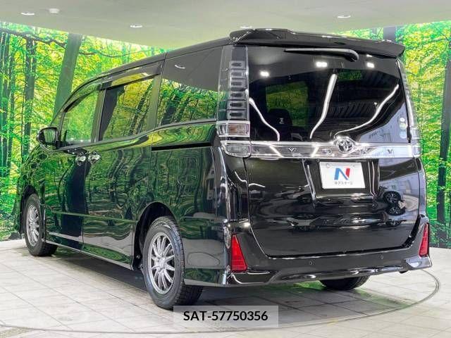 Toyota VOXY 2019-12 213903-17