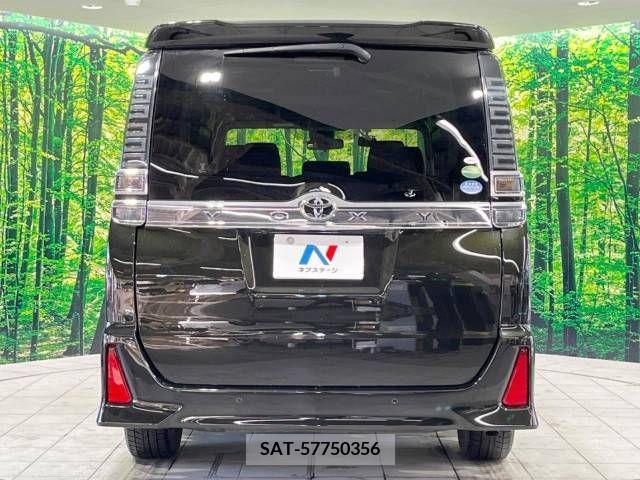 Toyota VOXY 2019-12 213903-15