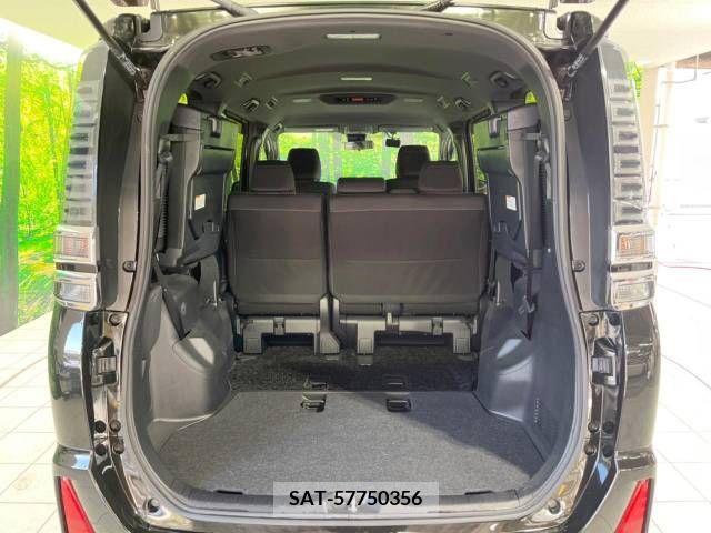 Toyota VOXY 2019-12 213903-10