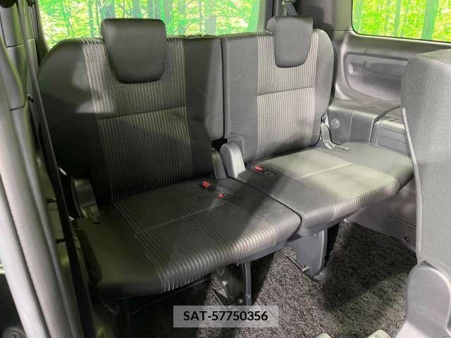 Toyota VOXY 2019-12 213903-9