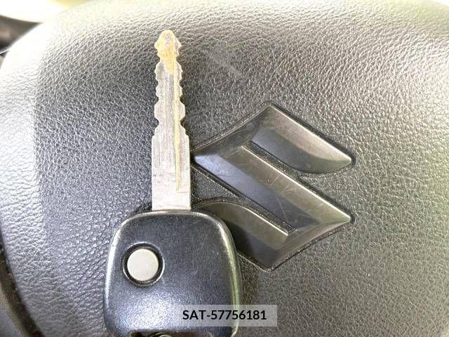 Suzuki ALTO 2015-02 351659-4