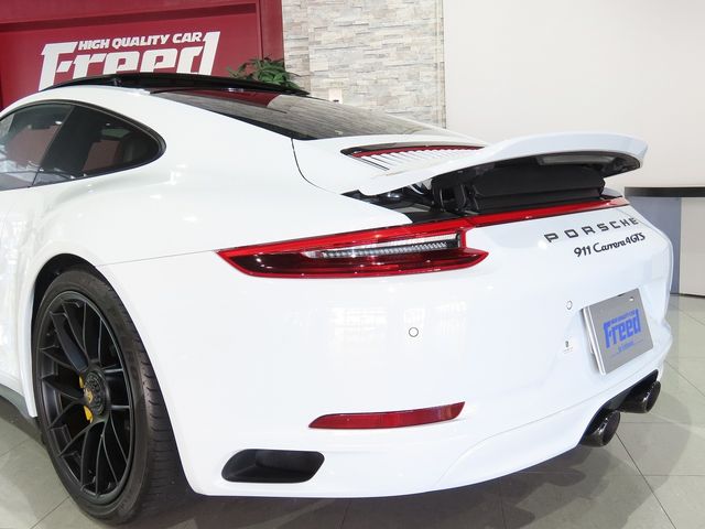 Porsche 911 2018-11 11806-5
