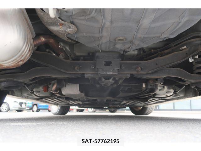 Mazda PREMACY 2009-12 301258-17
