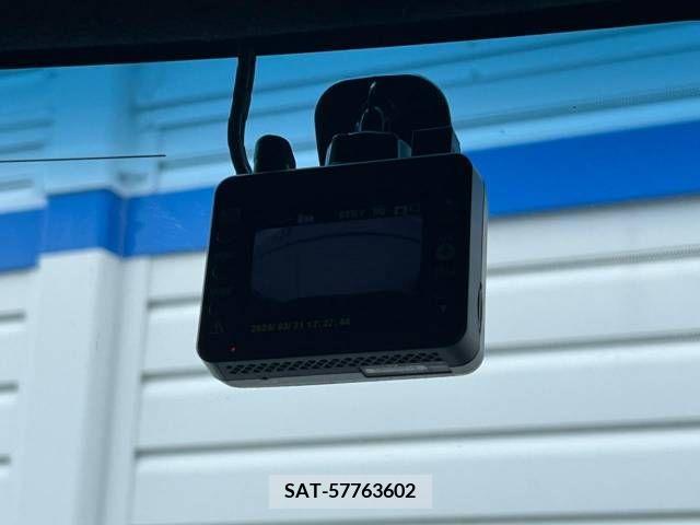 Honda N BOX CUSTOM 2022-03 250973-5