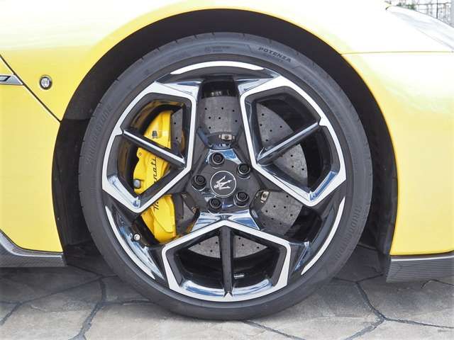 Maserati MC20 2022-05 185325-17