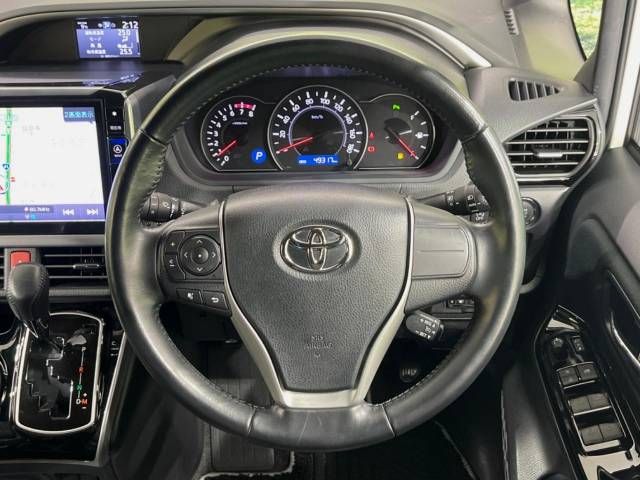 Toyota VOXY 2020-07 187344-14