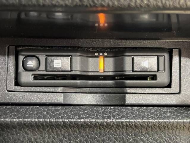 Toyota VOXY 2020-07 187344-9