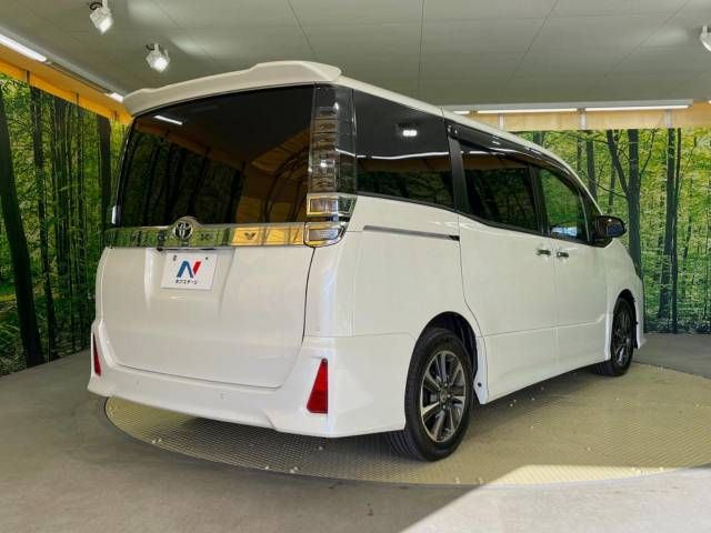Toyota VOXY 2020-07 187344-18