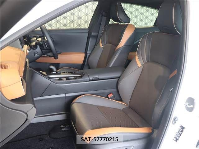 Toyota CROWN 2023-06 220158-10