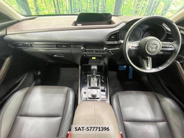 Mazda CX-30 2022-12 358492-1
