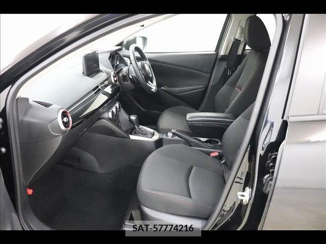 Mazda MAZDA2 2021-12 276382-11