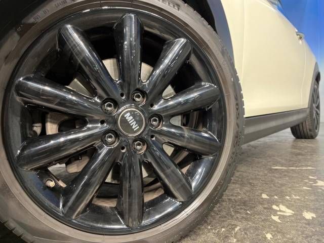 Bmw MINI 2021-03 27829-16